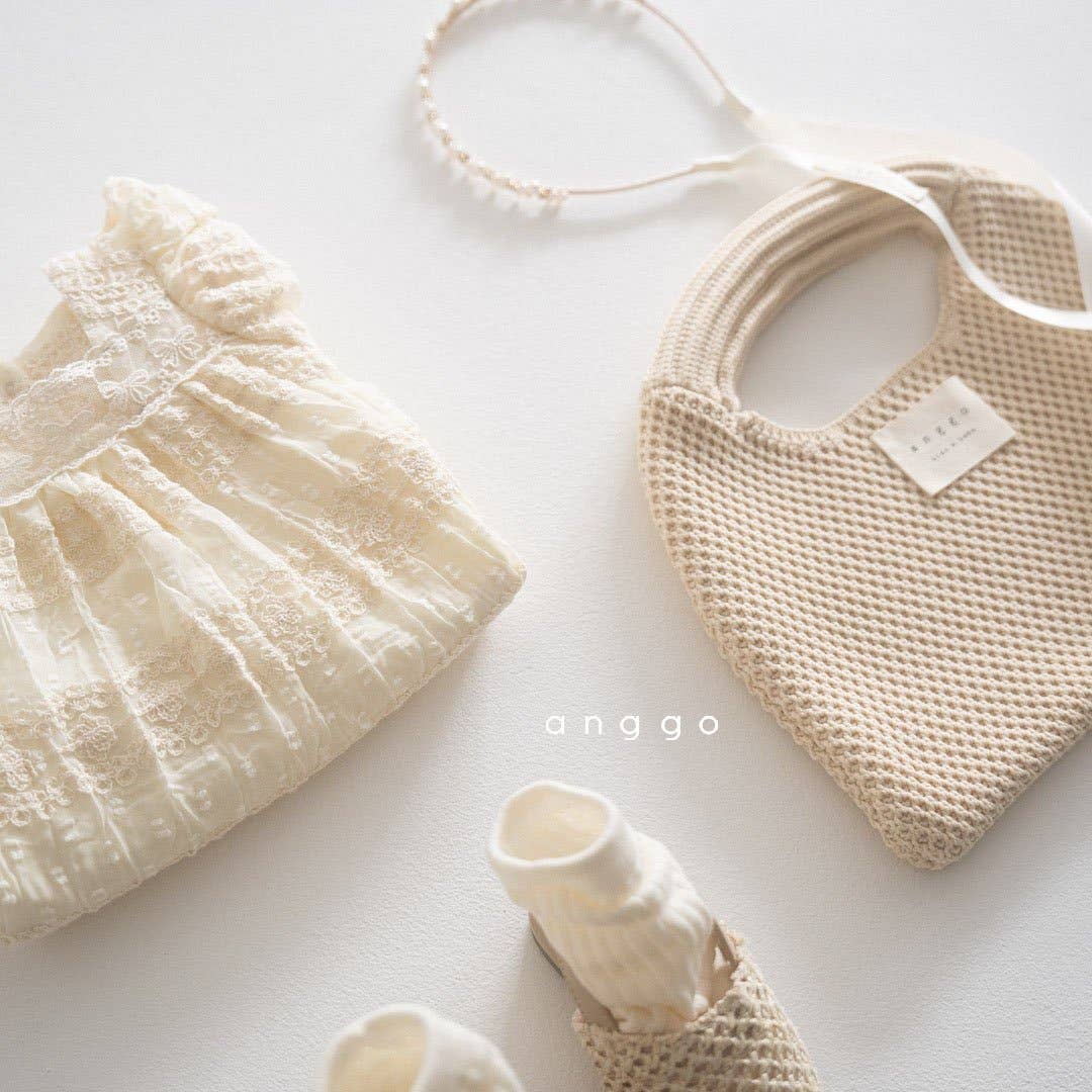 Cozy Kidz – wholesale Klänning – Barn – Ljus bomullsklänning för barn med puffärmar7