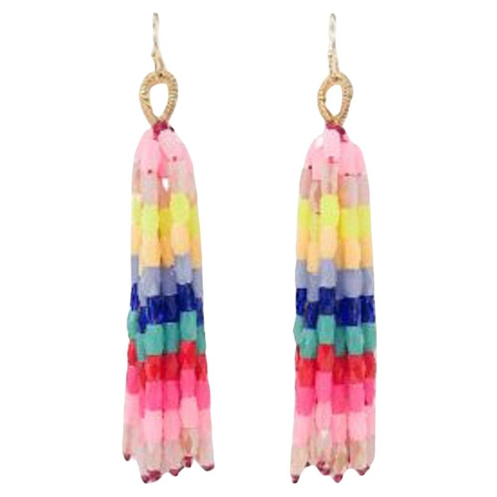 JOIA ACCESSORIES – Brincos com berloques por atacado – BRINCOS PENDENTES DE GANCHO COM CAMADAS MÚLTIPLAS DE MISSANGAS E TASSELS, E 04920