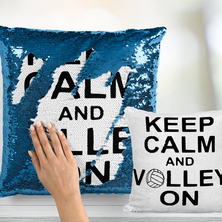 Housse de coussin à rabat à sequins Keep Calm and Volley On Volley On pour la vente par Happy Camper TX