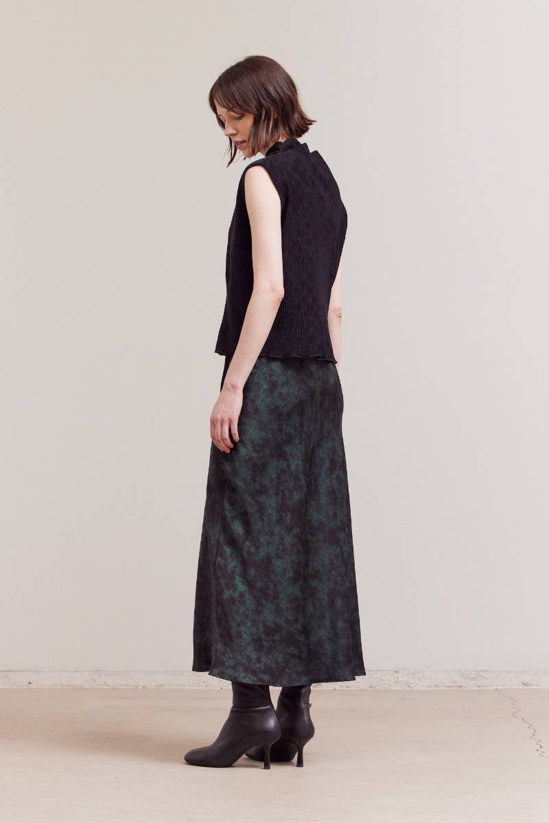 Grade & Gather - Wholesale Blouse - Women's - 42068 - CRINKLED VELVET MOCK NECK TOP5