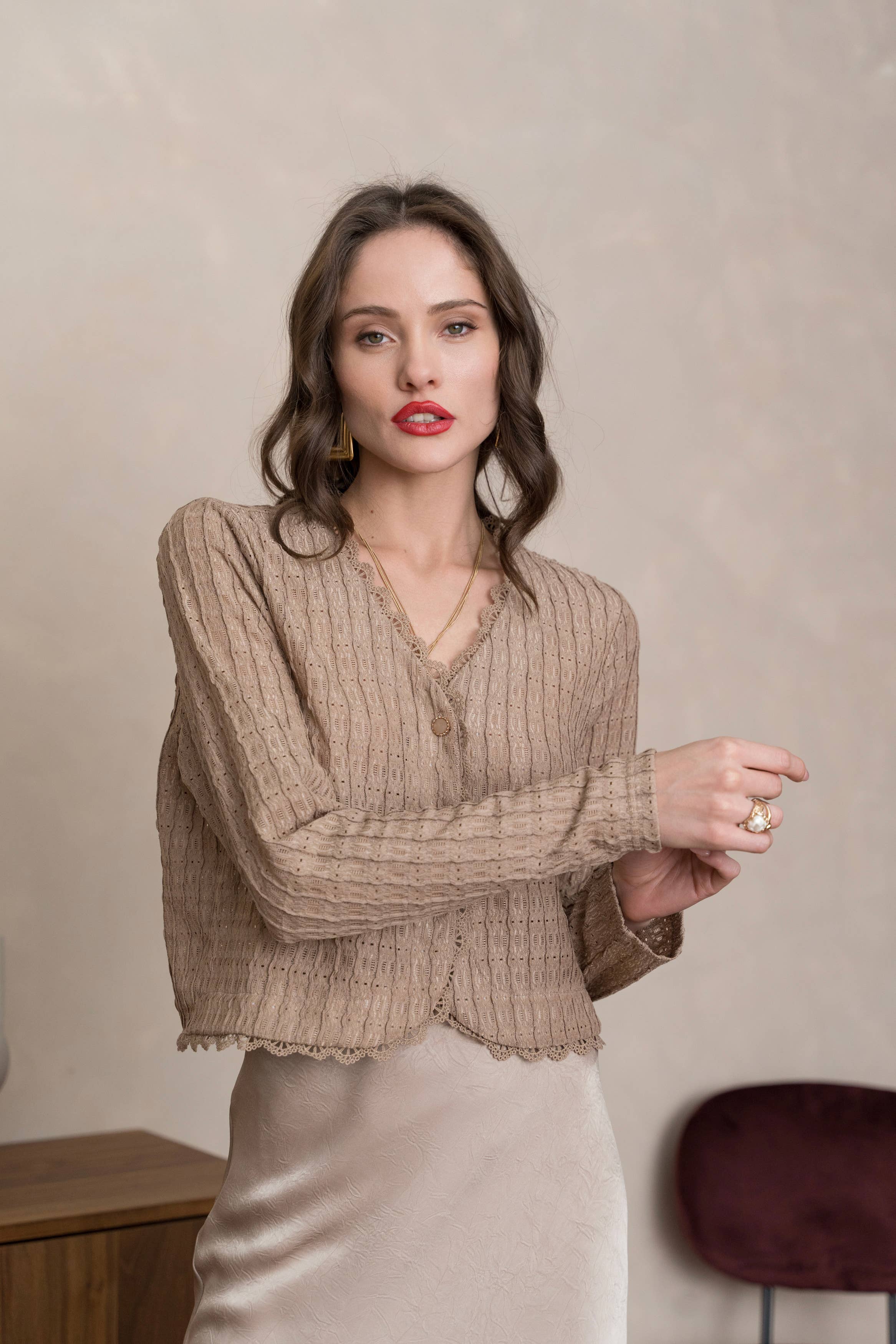 LULUMARY - Wholesale Blouse - Women's - Textured cropped blouse CH235A15