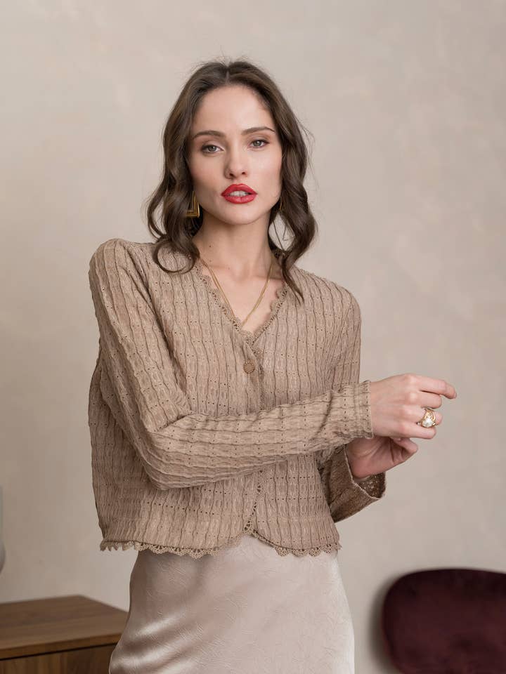 LULUMARY - Wholesale Blouse - Women's - Textured cropped blouse CH235A15