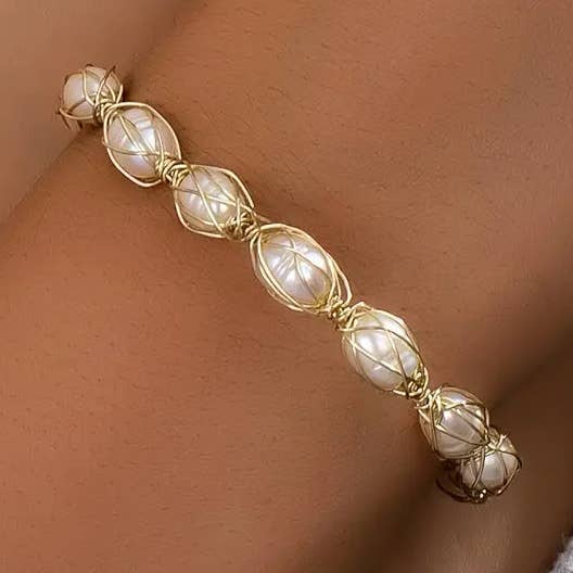 18K Gold Pearl Bracelet - Handwoven Chain Elegant Jewelry for wholesale by Huis Van Merken