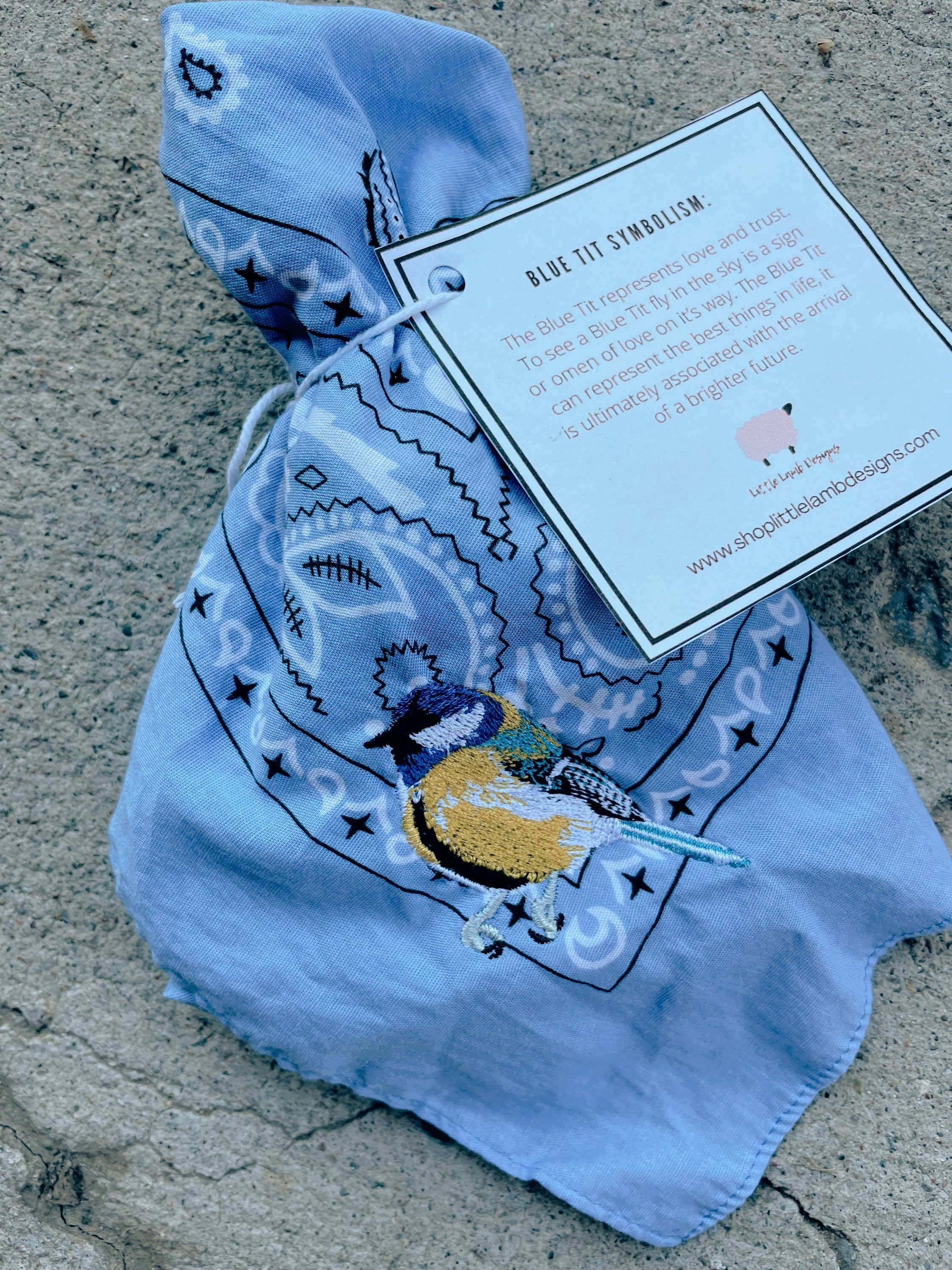 Little Lamb Designs - Vente Bandana – femme - Bandana avec oiseau brodé | Broded Robin, Cardinal0