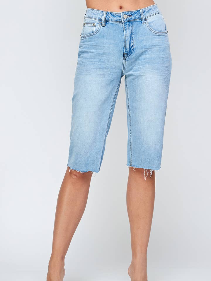 IB5727HU - Light Wash - Bermudashorts mit hohem Bund für den Großhandel von I&M JEAN, INC.