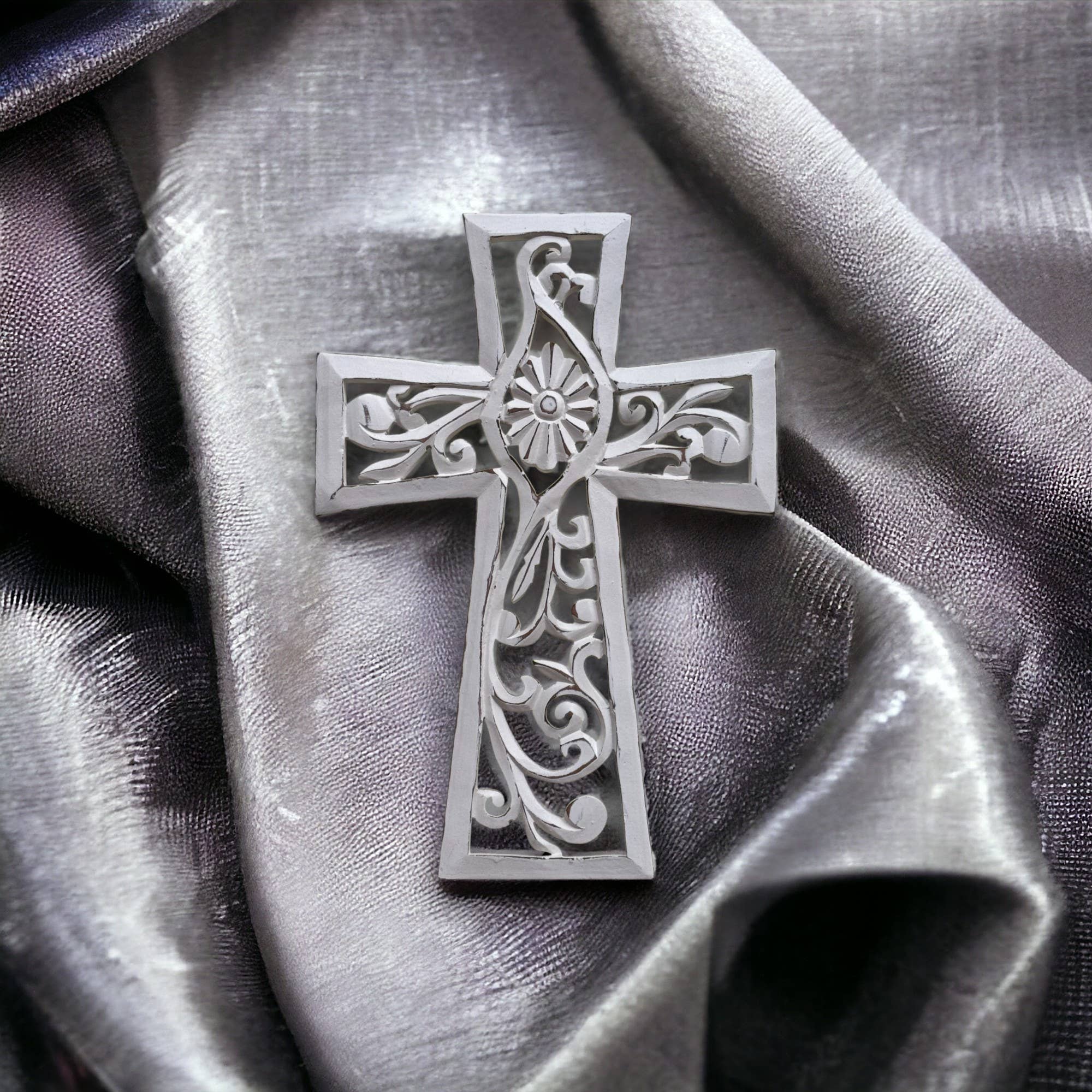 Wilco Home - Vente Croix murales - Croix murale en bois sculpté à la main Cameo6