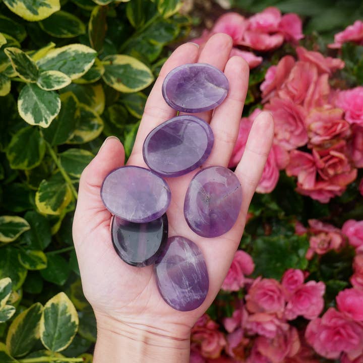 The Healing Sanctuary - Wholesale Spiritual Stone/Crystal - Amethyst Worry Stones