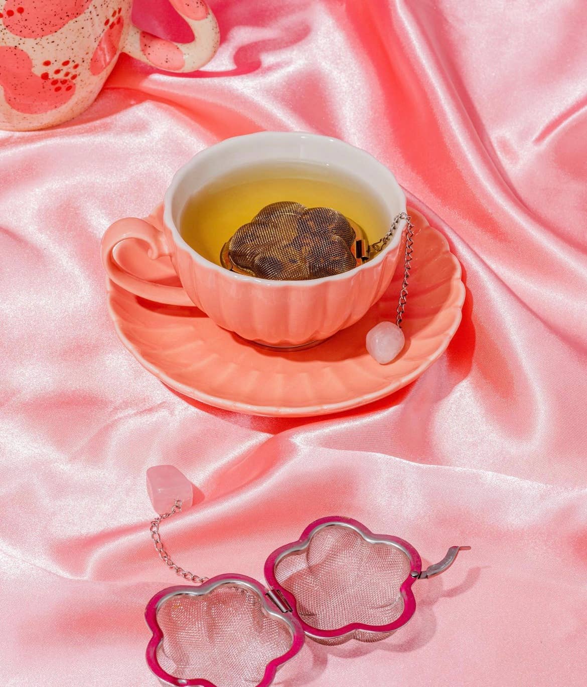 Divine Balance Co. - Wholesale Tea Strainer/Infuser - Daisy Crystal Tea Infuser3