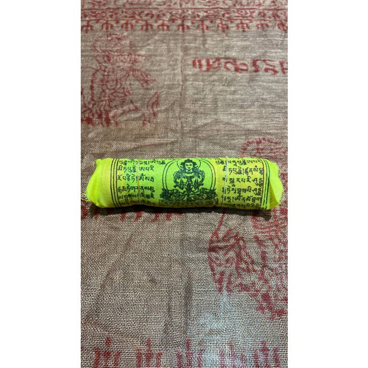 Katmandu Trading Co. – Großhandel Flagge – Tibetische Gebetsfahnen von Green Tara (25 Flaggen, 5 Zoll)