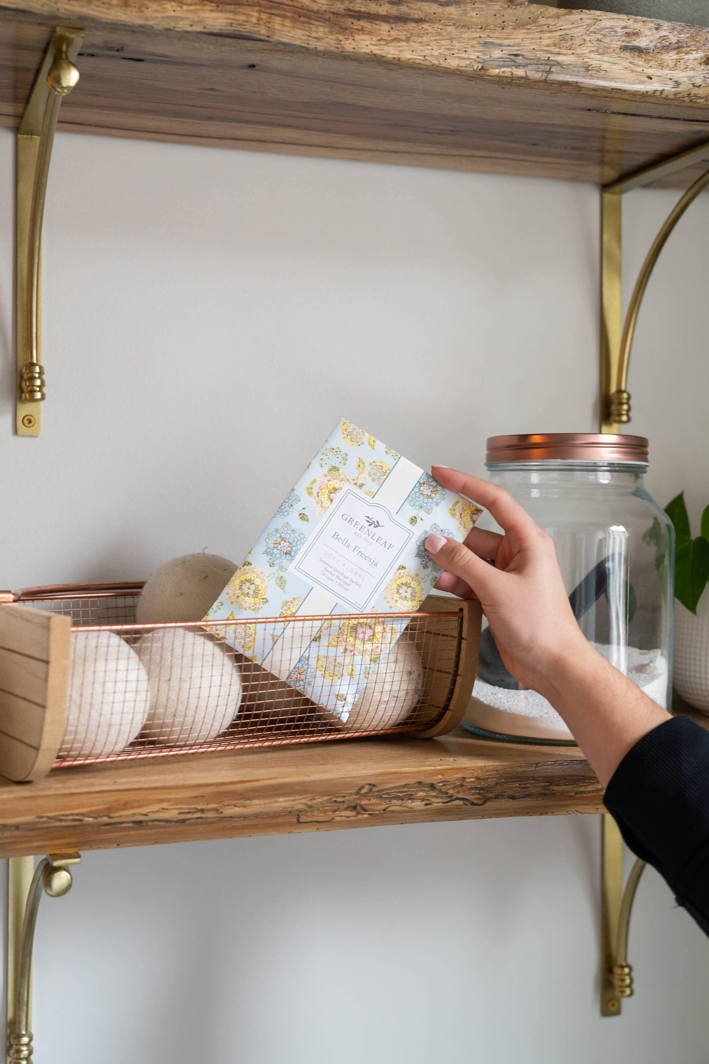 Greenleaf Gifts - Wholesale Sachet - Bella Freesia Large Sachet 18 Pack3