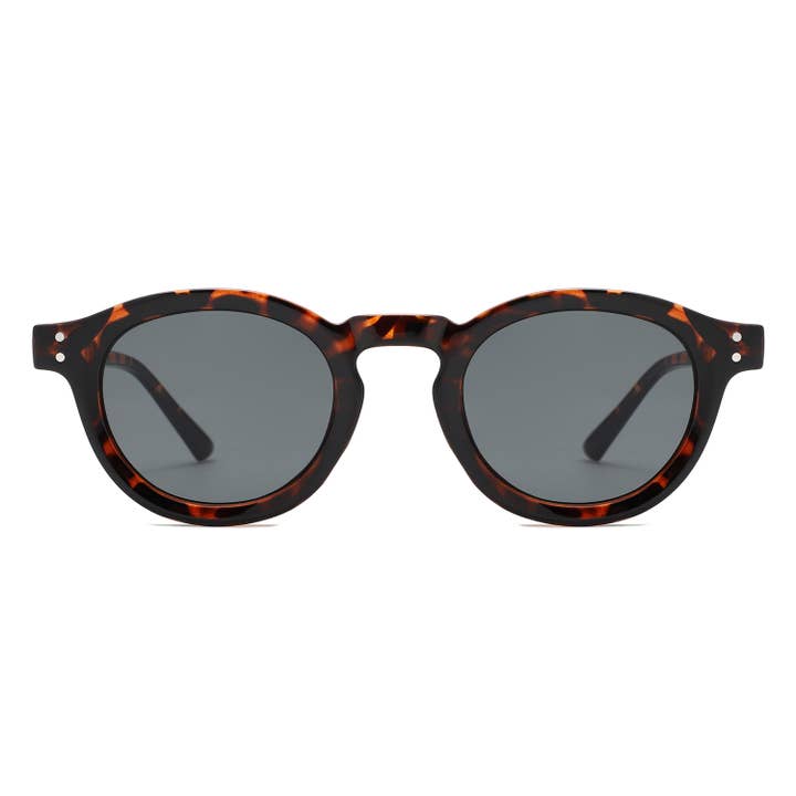 Cramilo Eyewear - Wholesale Sunglasses - Women's - Classic Round Keyhole Tinted Lens Circle Fashion Sunglasses4