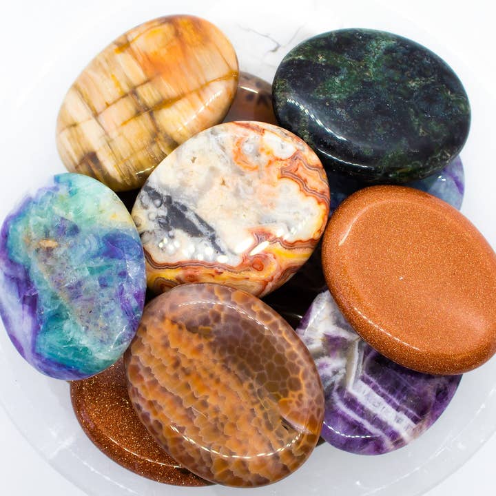 Quasar Gems USA - Wholesale Spiritual Stone/Crystal - Assorted Mix Worry Stones 1kg/ 2.2lbs