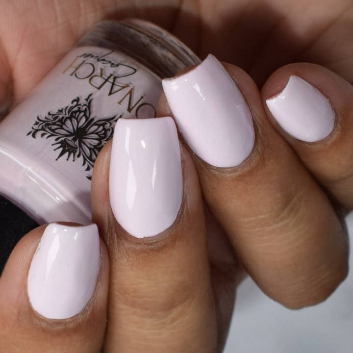 Blozende sluier voor wholesale door Monarch Lacquer