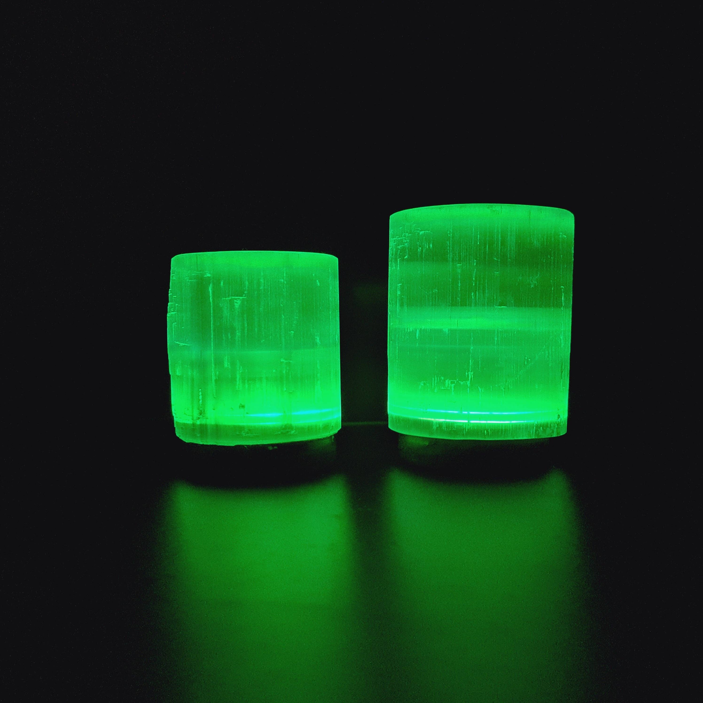 Gemstone Gifts Ltd. – wholesale Accent/desk lamp – Selenite USB lamp - Cylinder (Colour changing)4