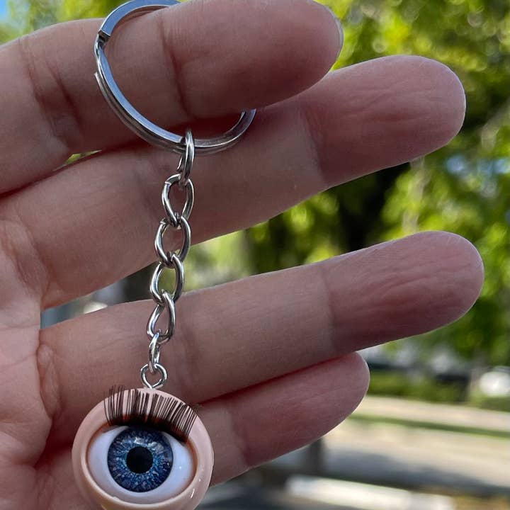 SimpleNGreat - Wholesale Keychain – Women's - Creepy Awful Doll Eye Keychain