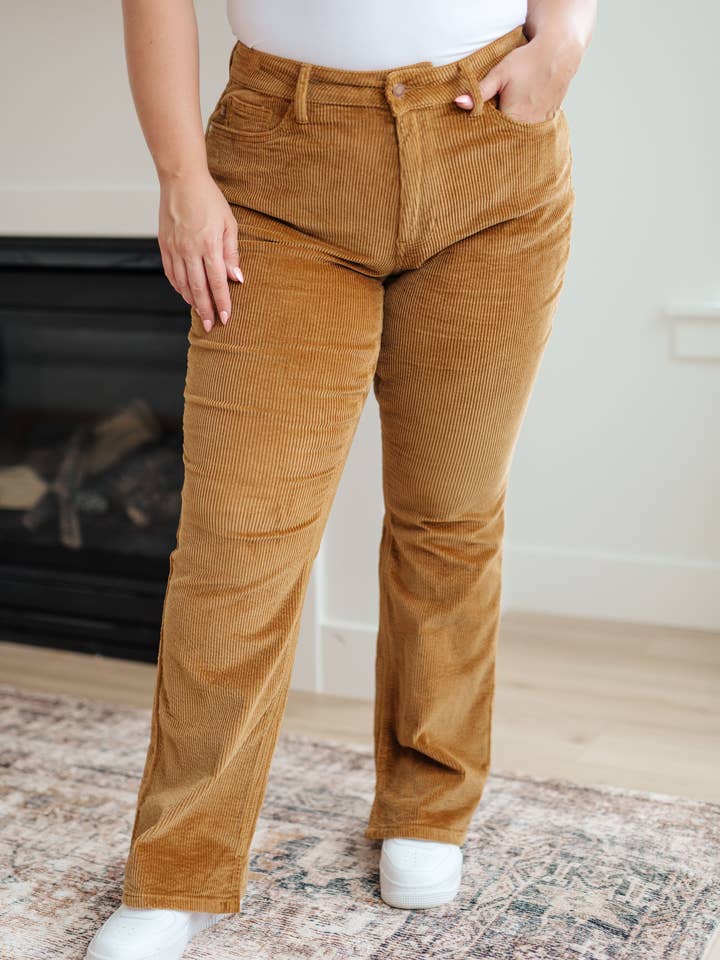 Avenue Wholesale - Venta al por mayor Pantalones - Mujer - Pantalones de pana Judy Blue Bootcut en camel
