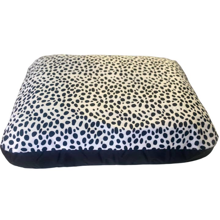 Honey dog cushion for wholesale by MMPET, LDA