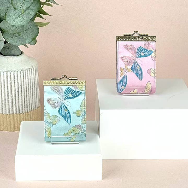 Porte-cartes RFID Brocade Papillon pour la vente par Cathayana