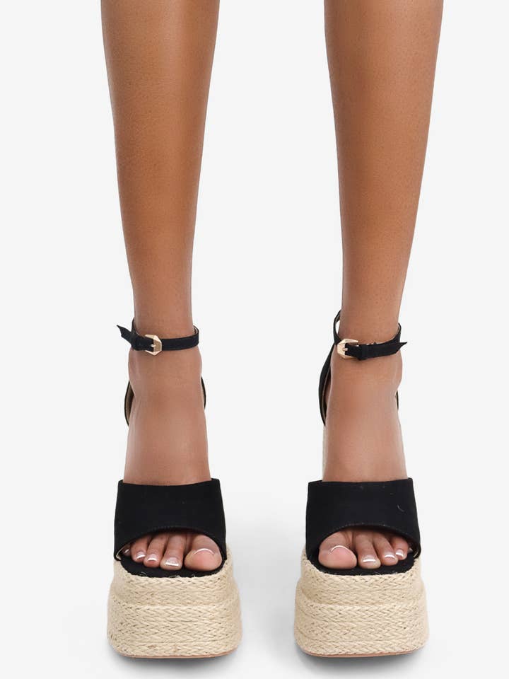 Lemonade Shoes – Großhandel Plateauschuhe – Damen – ALESSIO - Plateausandalen aus Raffia, Knöchelriemen, Sommer Beige2