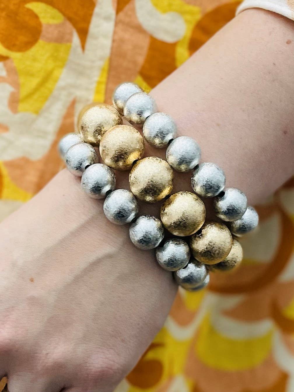 TWO FORTY TWO - Wholesale Beaded Bracelet - CHIC - BIG Ball Bracelet (brushed silver) S1092