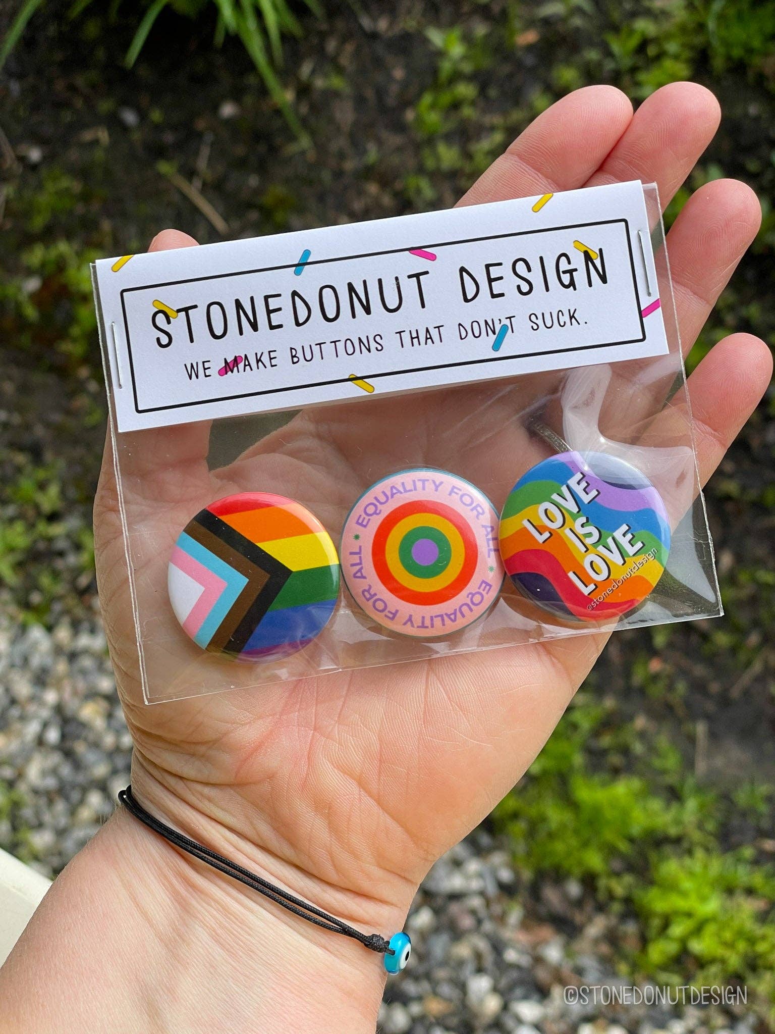 Stone Donut Design, LLC - Vente Épinglettes/boutons - Trio de Pins Fierté0