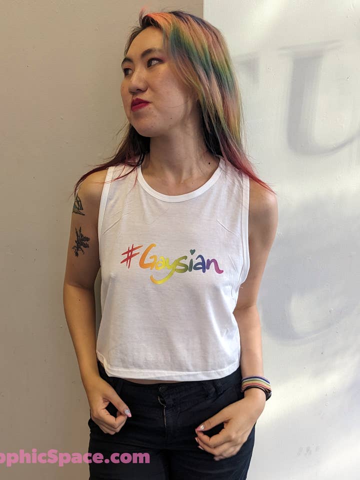 Gaysian Flowy Crop Tank för wholesale av Sapphic Space