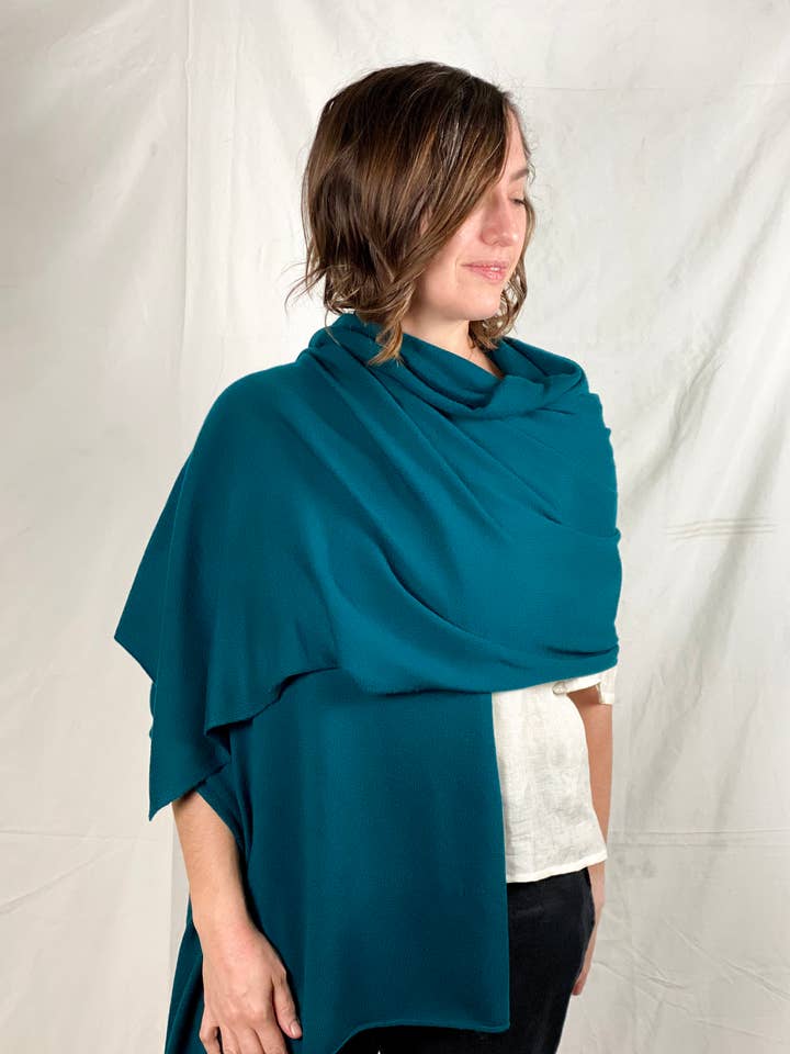 Cashmere Scarf/Wrap Pine Green for wholesale by Dolma