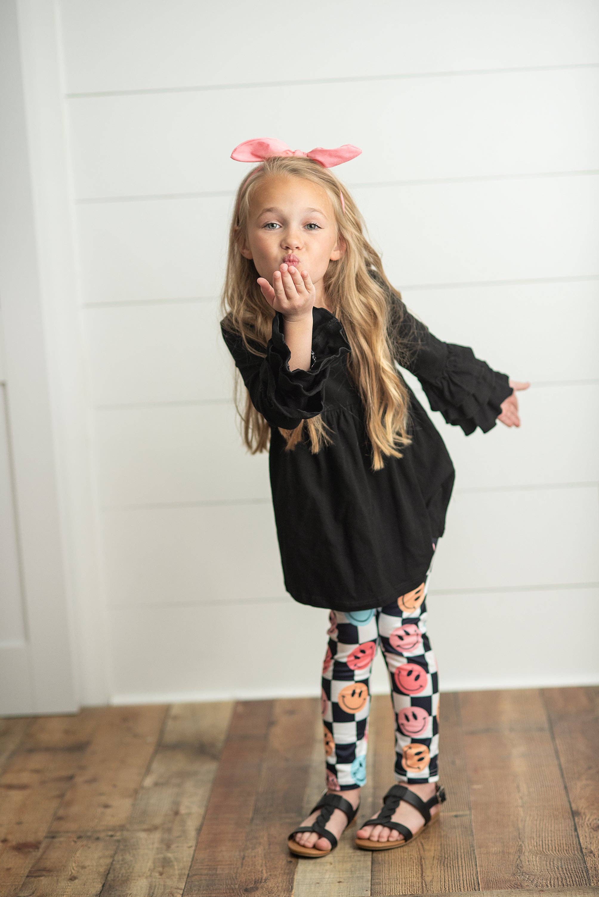 Adorable Sweetness - Wholesale Top & Leggings Set - Kids - Kids Black & White Check Smiley Face Ruffle Top Leggings Set7