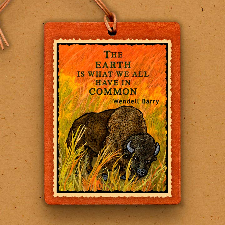 Ornamento de Madeira Feito à Mão - Citação sobre a Natureza - Búfalo por atacado de The Kaleidoscope Designs