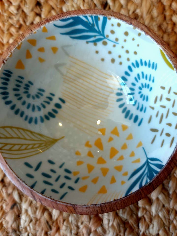 SET DE 3 PETITS BOLS EN BOIS DE MANGUIER ÉMAILLÉ - MINORQUE pour la vente par Maya Mallorca