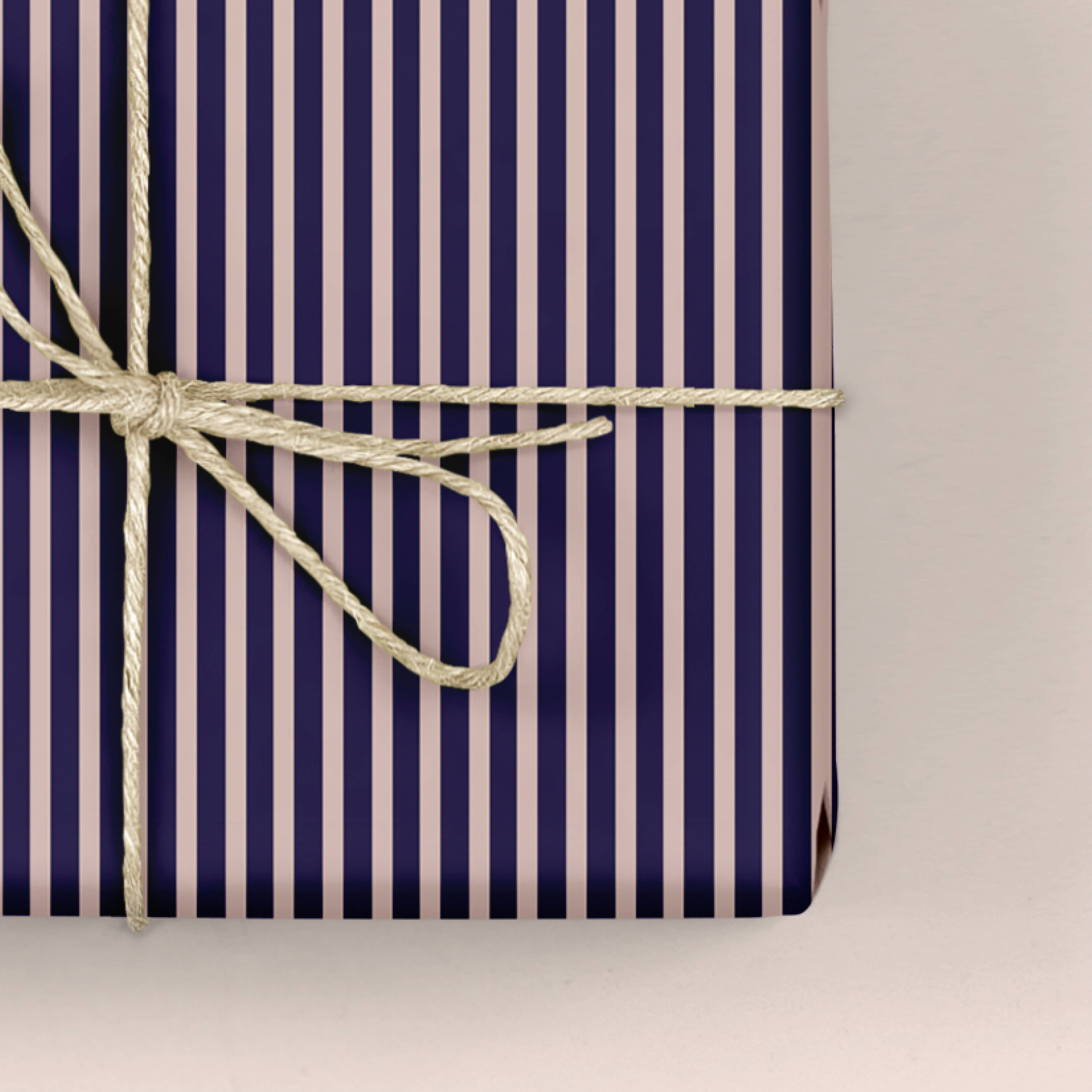 Pixel & Bloom – Großhandel Geschenkpapierrolle – Geschenkpapier - Perfekt gestreift0