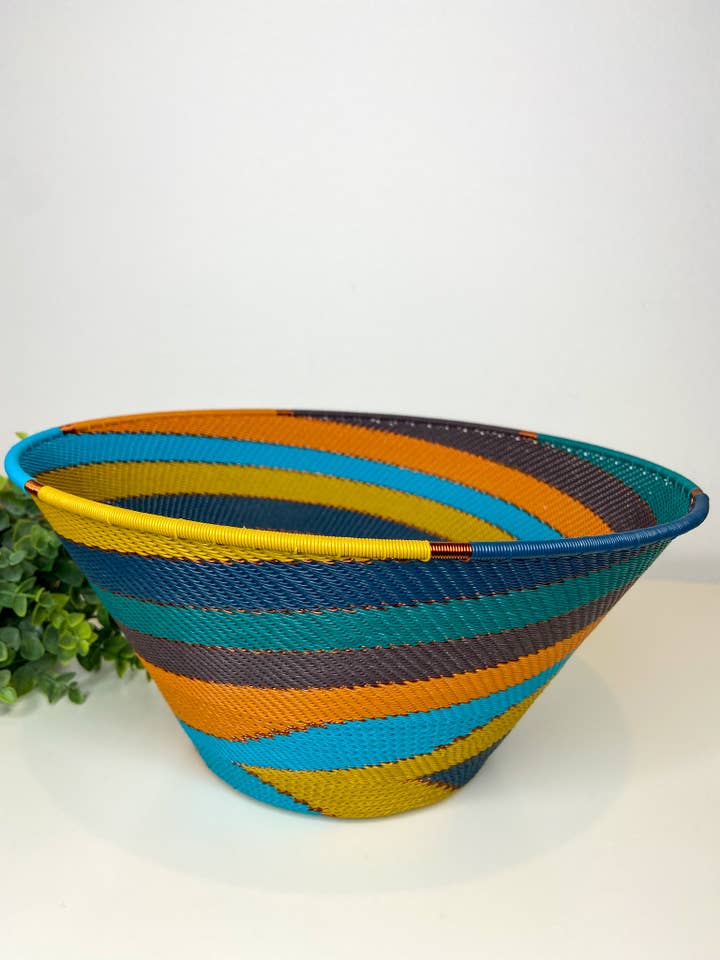 Stor halv kegle- Isfugl for engroshandel hos Eve & Nico Gifts & Home Decor