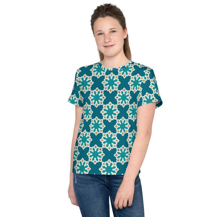 T-shirt met ronde hals voor jongeren - Arabesque Flowers in Aqua en Gold voor wholesale door The Shamal