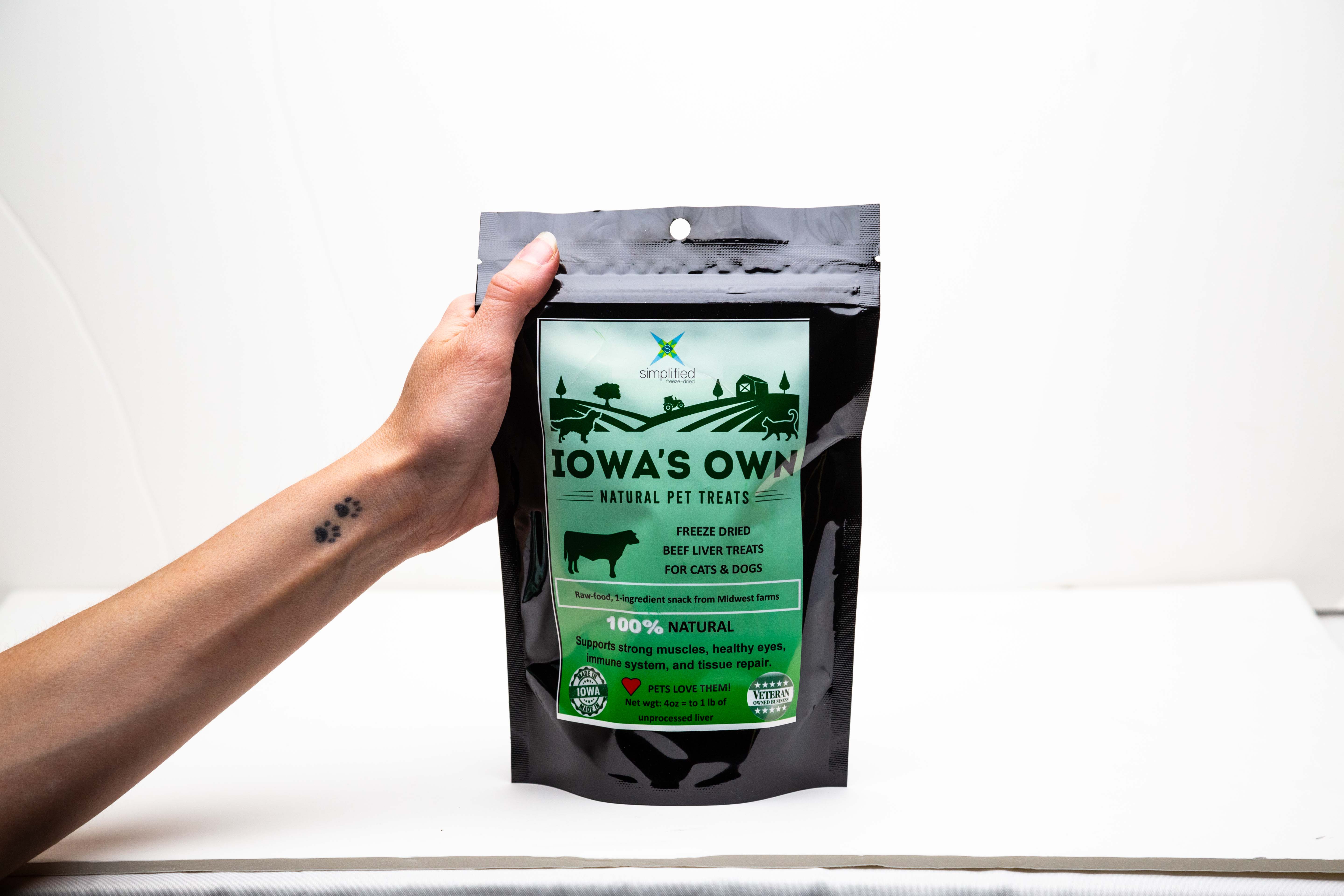 Simplified Freeze Dried - Wholesale Pet Treats - Dog - Iowa's Own All Natural Pet Treat Raw Freeze Dried Beef Liver5