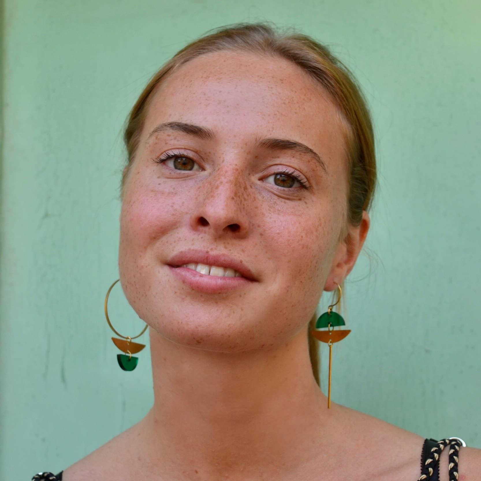 Alicia.C.Bijoux - Wholesale Dangle Earrings - Green Erinna Earrings1