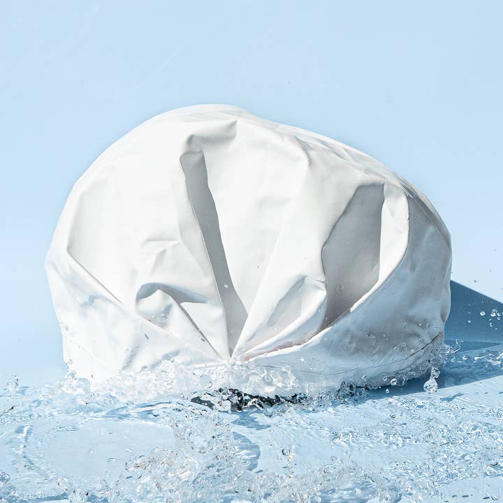 Shic' Shower Capsule White Light (White) for wholesale by hairCAPsule™