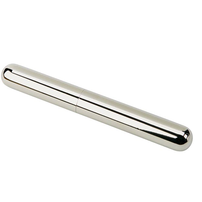 Creative Gifts International Inc. – Engroshandel Humidor/cigarretilbehør – Cigarrør i rustfrit stål med sort pose - gave til forlovere1