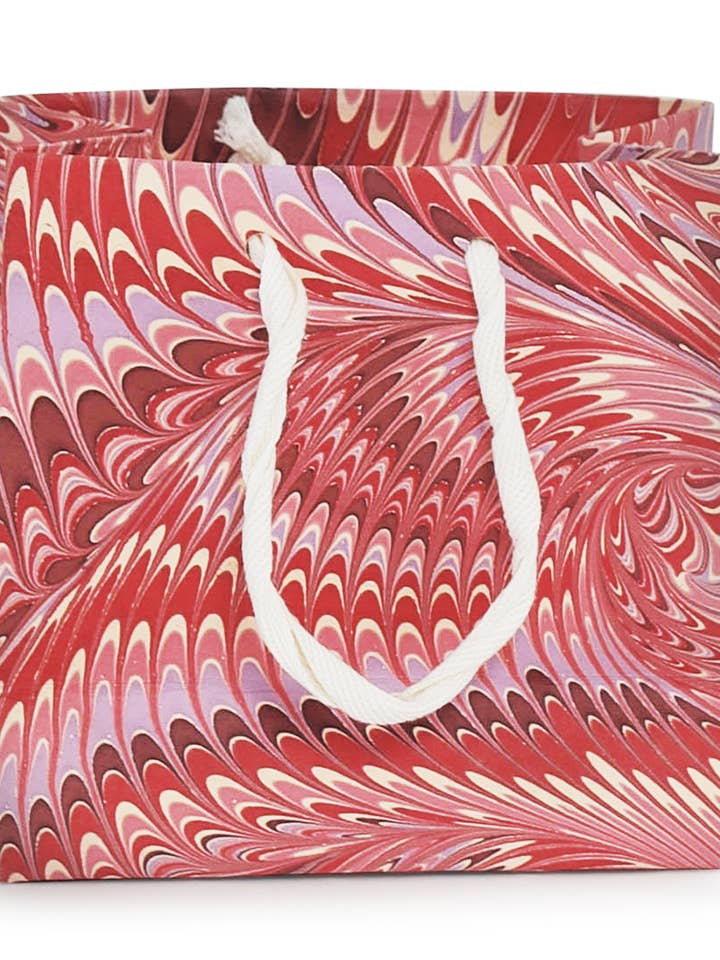 Sac cadeau marbré à la main rose florentin pour la vente par Inner Child