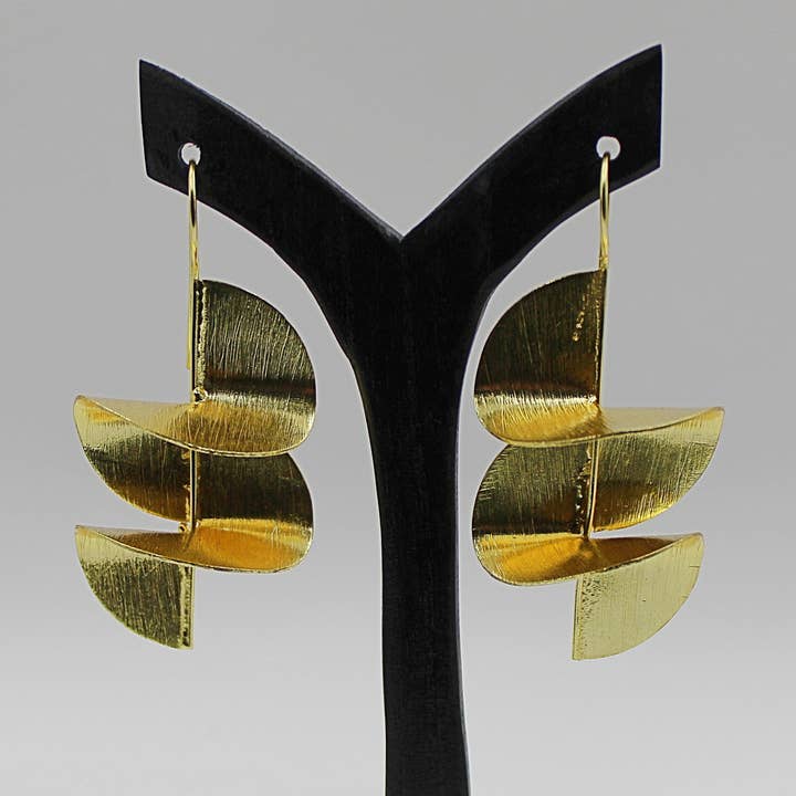 Pendientes DA VINCI bañados en oro - Diseño con carácter para venta al por mayor de LA MAR