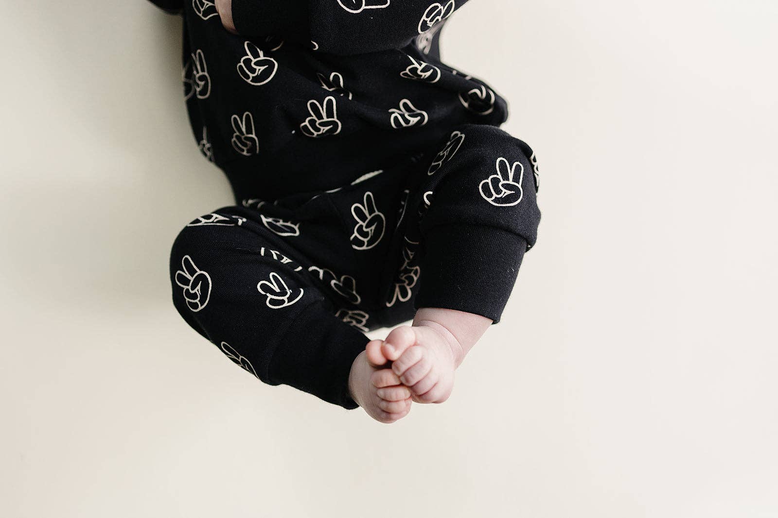 Lucky Panda Kids - Venta al por mayor Conjuntos de ropa cómoda - Niños - Conjunto Jogger | Good Vibes7