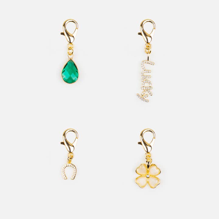 Pack of 4 Gold Charms - Luck for wholesale by CHARLOT · Paris
