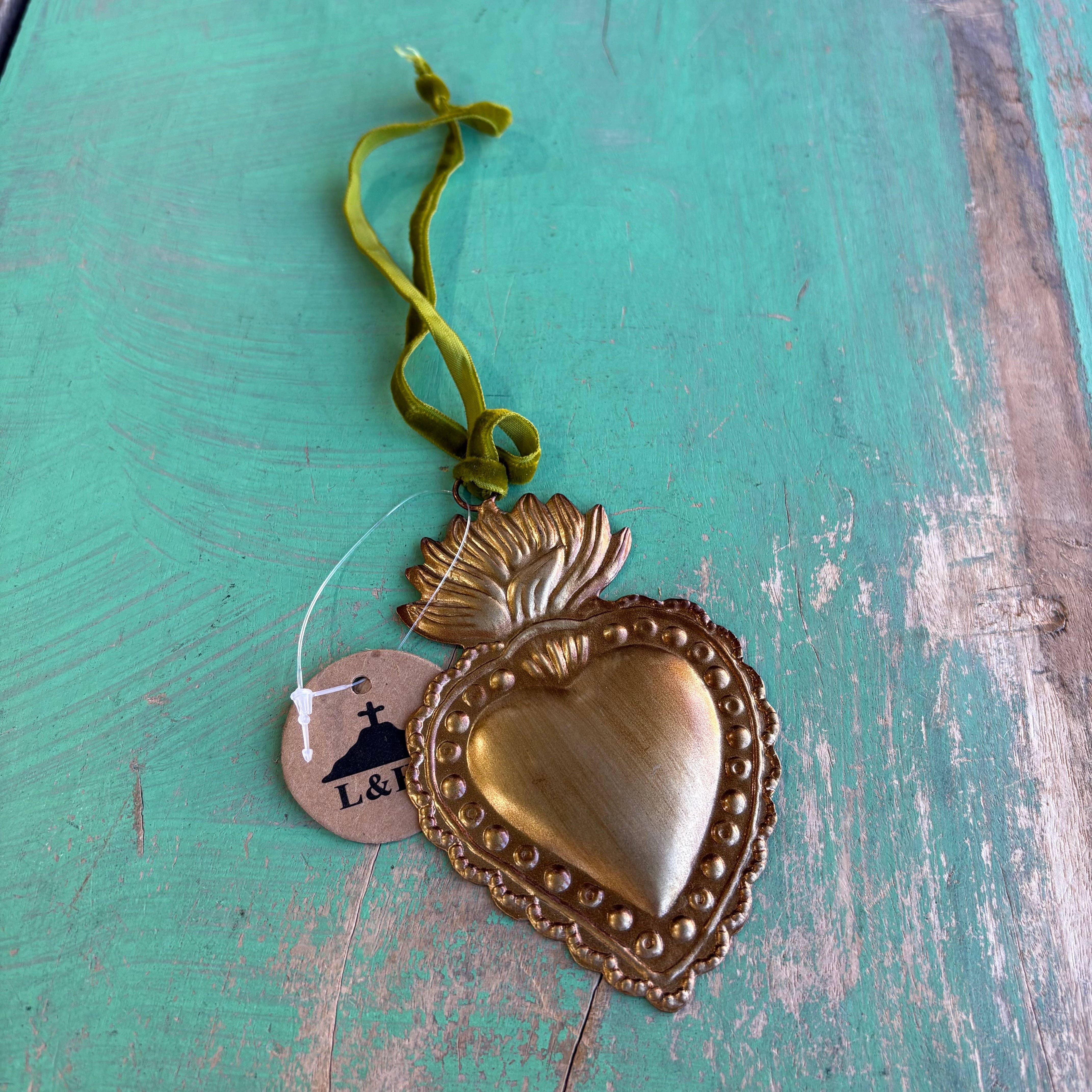 Love and Honor Jesus LLC - Wholesale Ornament - Small Dots Sacred Heart Ornament1