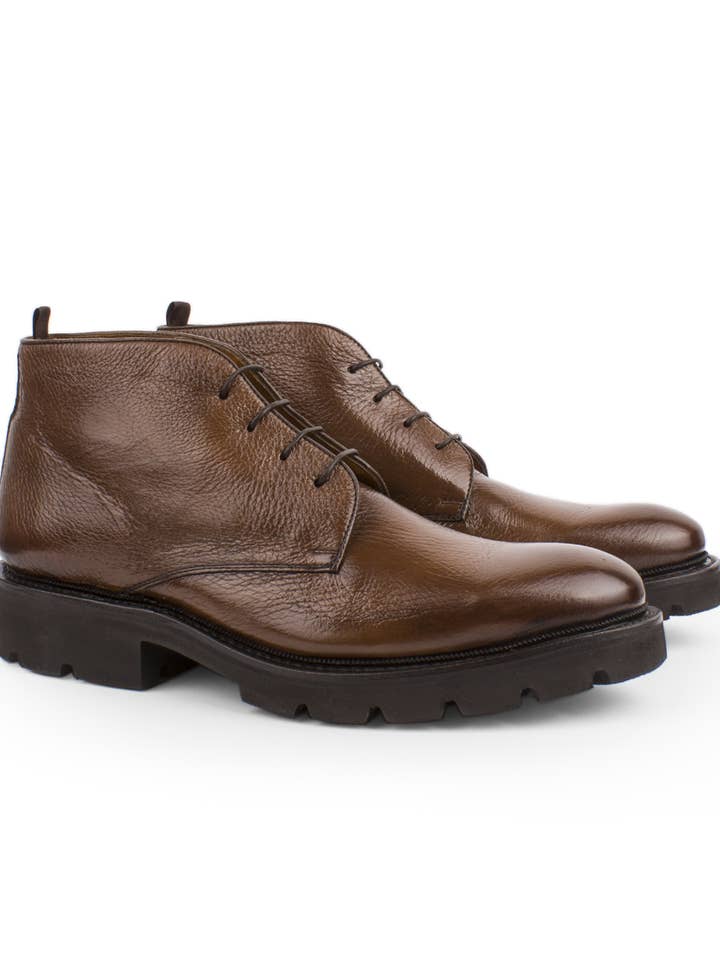 BAKU. Stivaletto stringato da uomo in pelle di cervo naturale per la vendita all'ingrosso da parte di Roberto Ley