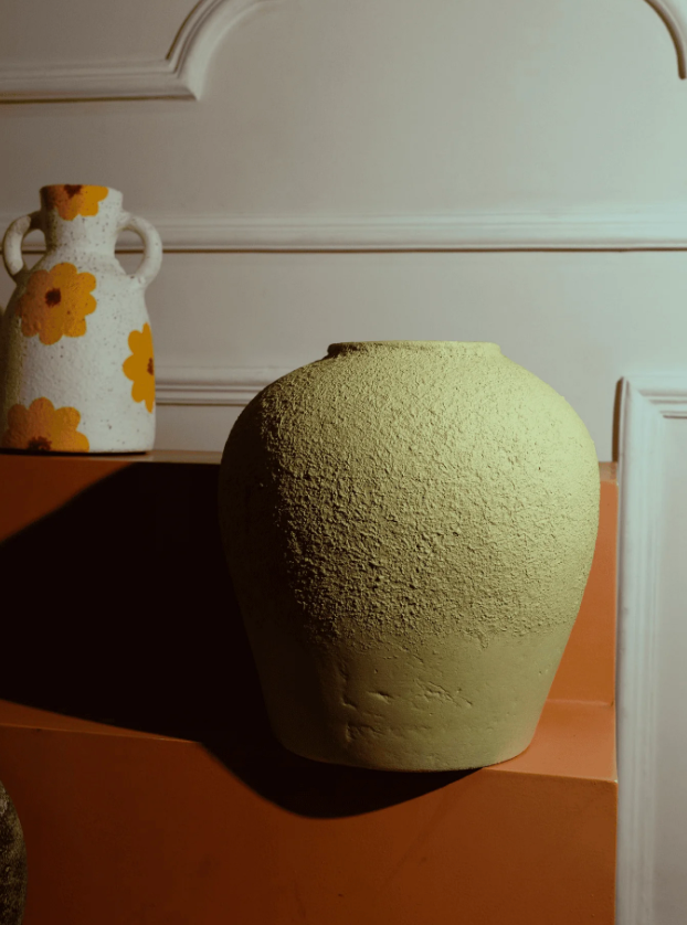 Atolia Designs – Großhandel Vasen – Gin strukturierte Pappmaché-Vase1