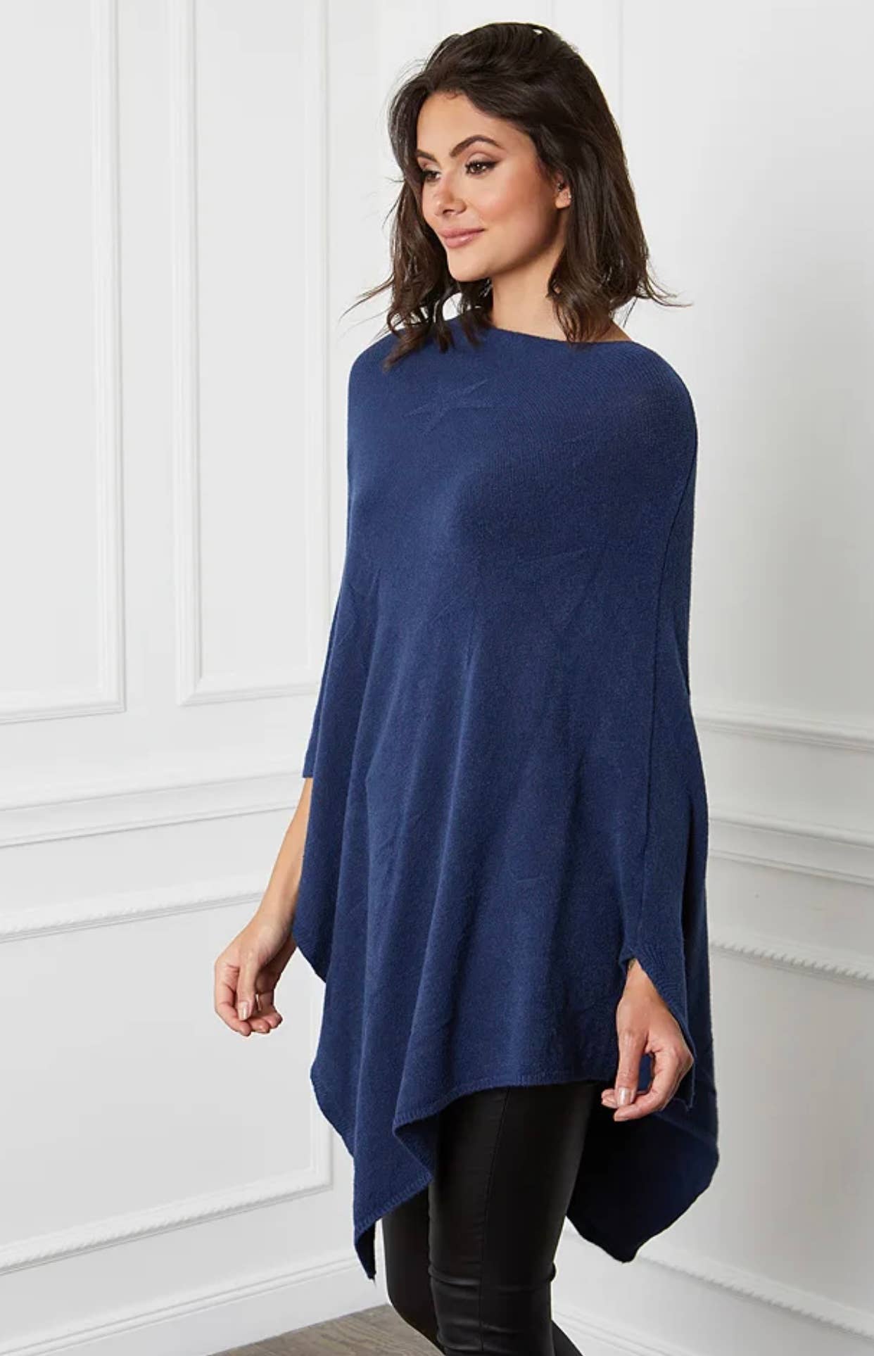 LÉA & LUC - Wholesale Poncho - Women's - Ponchos REF.00765