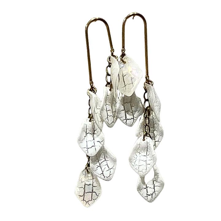 FLOR Oorbellen Remixed- (Gebarsten Wit) Asymmetrisch voor wholesale door CanDid Art