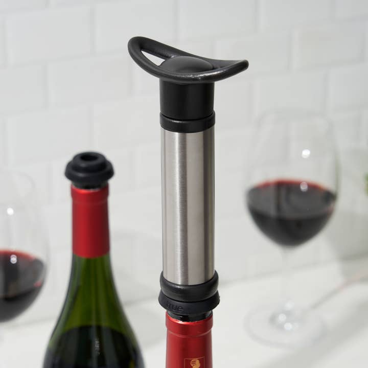 TRUE - Wholesale Wine Stopper - Preserve Wine Bottle Vacuum Seal Pump & Stoppers - Set of 3