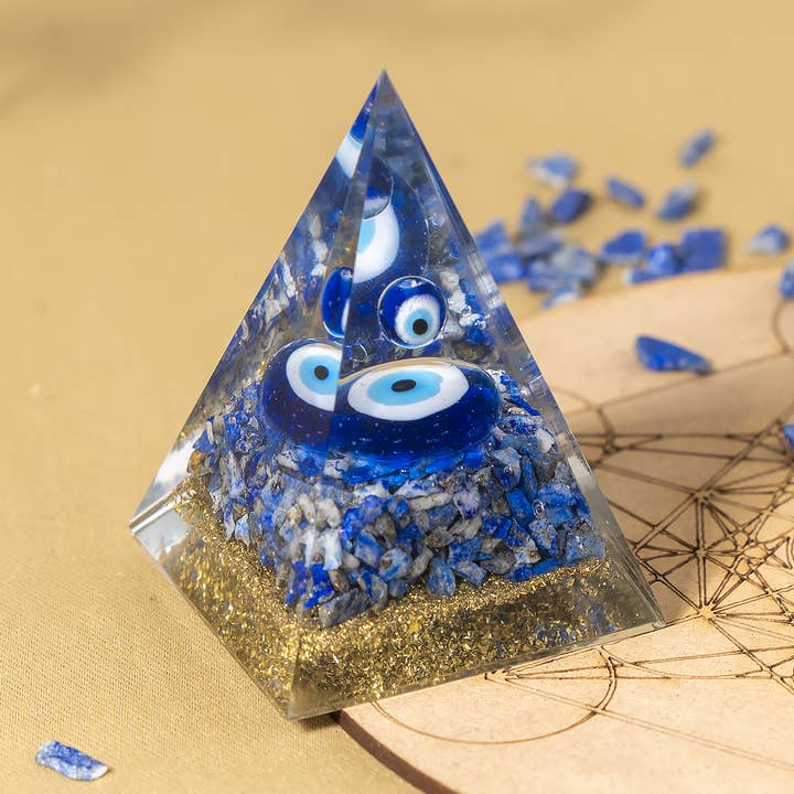 Pirâmide de Proteção | Pirâmide de Olho Grego de Lápis-Lazúli por atacado de Soothing Crystals