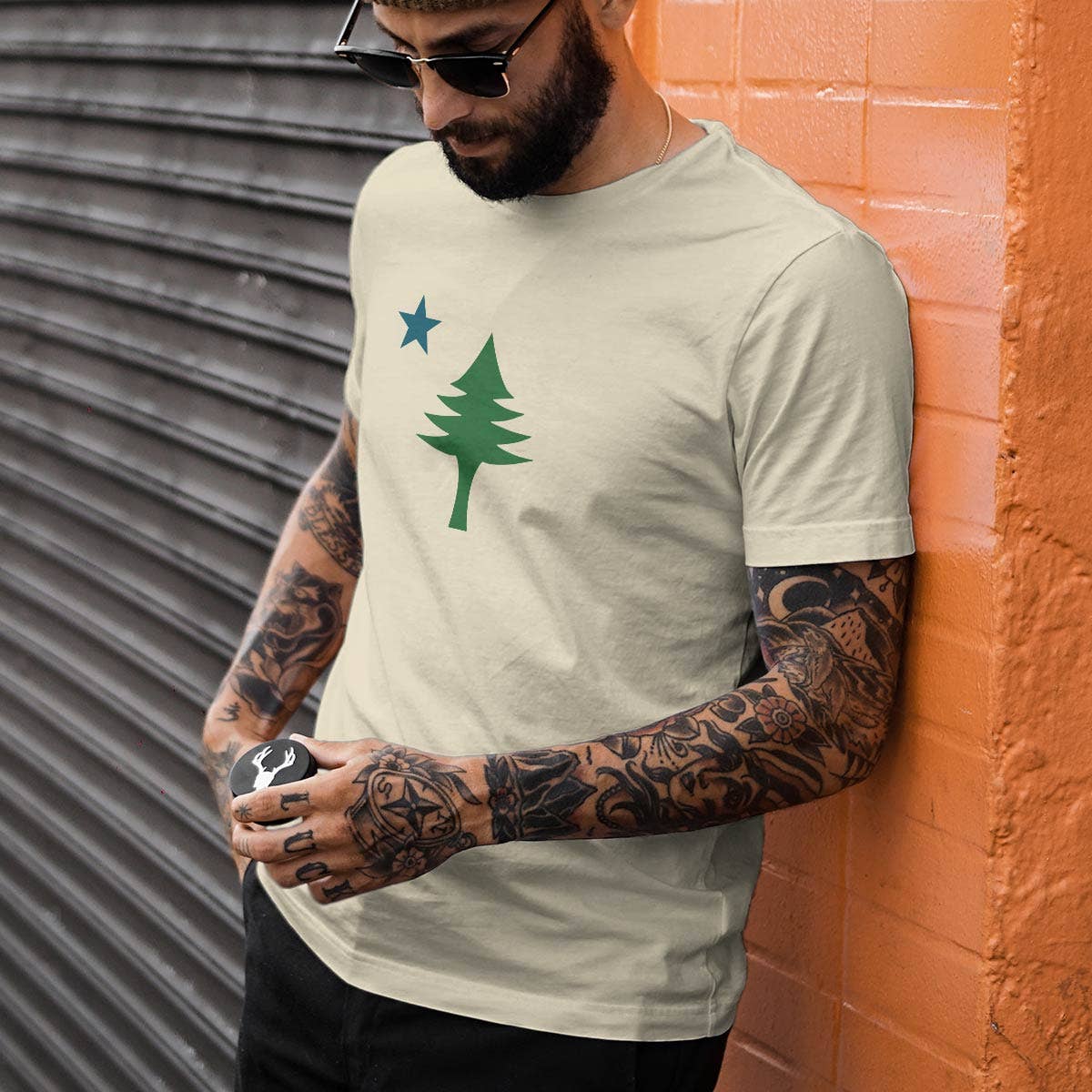 RetroPlanet - Wholesale T-Shirt (Graphic) - Unisex - Maine State Flag Pine Tree Star T-shirt, Sweatshirt, Hoodie3