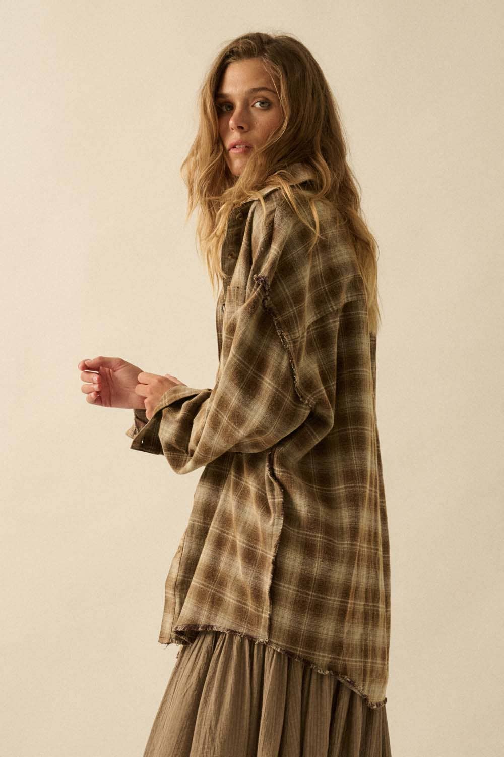 Promesa USA - Wholesale Button Down Shirt - Women's - Plaid Flannel Oversized Raw-Edge Pocket Shirt16